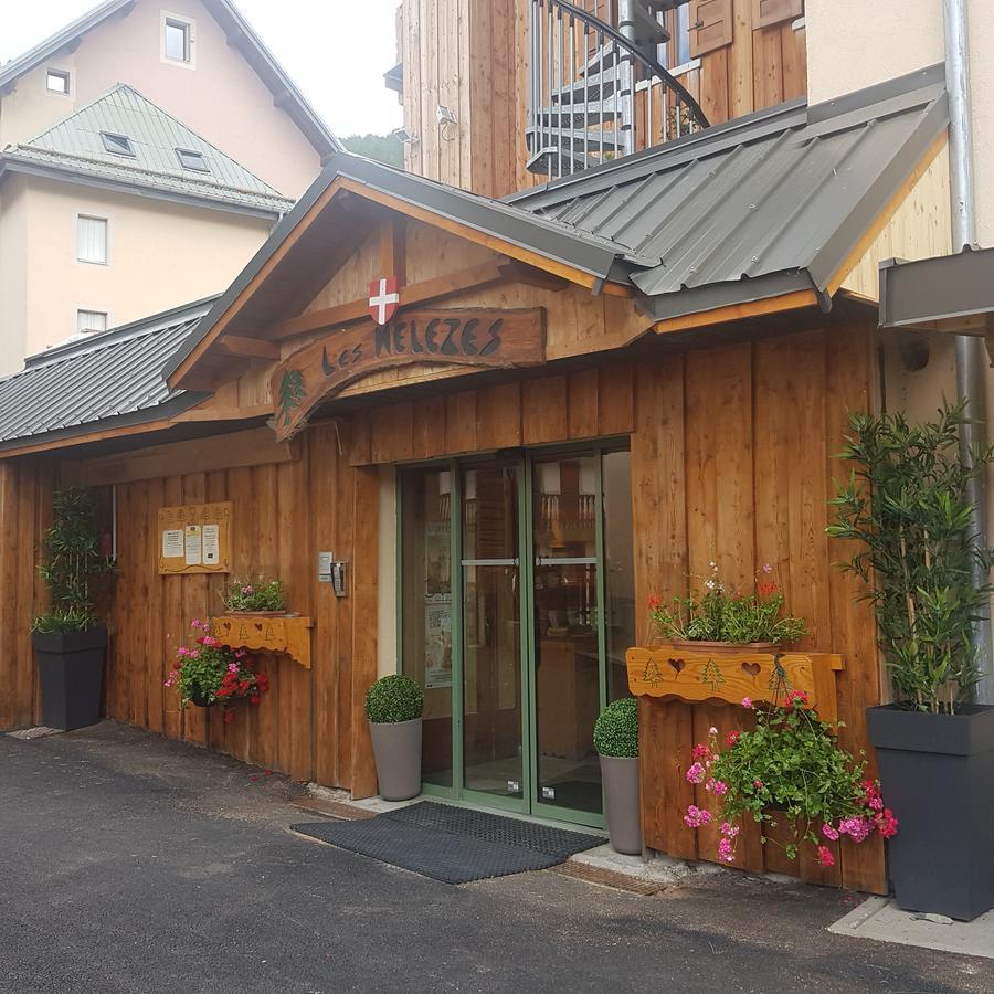 Hotel-Chalet Les Melezes Valloire Exterior photo